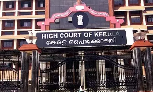 വിചാരണ കോടതി മാറ്റം: സർക്കാറിന് ഹൈകോടതി നോട്ടീസ് വിചാരണ കോടതി മാറ്റം: സർക്കാറിന് ഹൈകോടതി നോട്ടീസ്