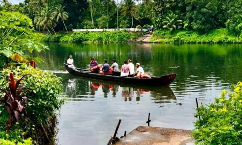 തിരുപ്പാമ്പ് കടത്തുകടവ് പാലം: ‘സ്വപ്ന’ പദ്ധതി