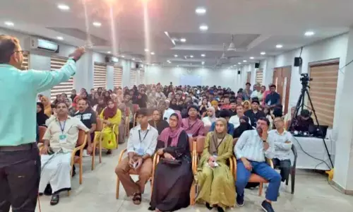 കെ.കെ.എം.എ കണ്ണൂർ ജില്ല വിദ്യാഭ്യാസ അവാർഡ് വിതരണം സംഘടിപ്പിച്ചു