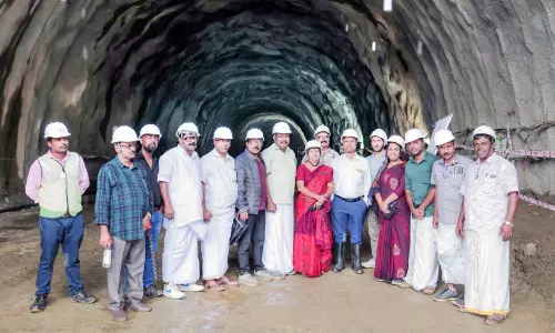 തുരങ്കപാത നിർമാണം പുനരാരംഭിക്കാൻ തയാറെന്ന് കൊങ്കൺ റെയിൽവേ തുരങ്കപാത നിർമാണം പുനരാരംഭിക്കാൻ തയാറെന്ന് കൊങ്കൺ റെയിൽവേ