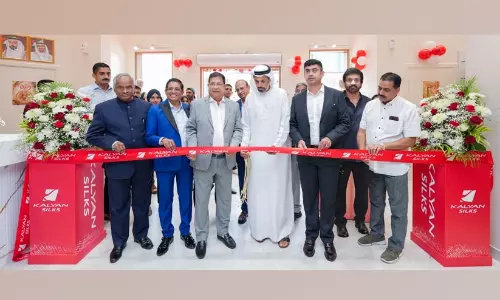 കല്യാൺ സിൽക്സിന്റെ 37-ാമത് ഷോറൂം ഷാർജയിൽ പ്രവർത്തനം ആരംഭിച്ചു കല്യാൺ സിൽക്സിന്റെ 37-ാമത് ഷോറൂം ഷാർജയിൽ പ്രവർത്തനം ആരംഭിച്ചു