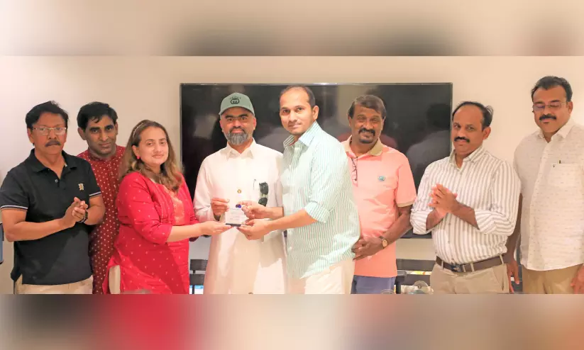 ജിദ്ദ മല്ലൂസും എൻ. കൺഫേർസും സംയുക്തമായി സിനിമ പ്രദർശനം നടത്തി ജിദ്ദ മല്ലൂസും എൻ. കൺഫേർസും സംയുക്തമായി സിനിമ പ്രദർശനം നടത്തി