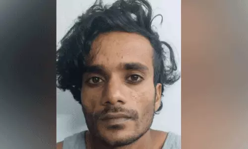 ചായയുടെ പണം ചോദിച്ചതിന് തട്ടുകട തകർത്തു; കാപ്പ പ്രതി പിടിയിൽ ചായയുടെ പണം ചോദിച്ചതിന് തട്ടുകട തകർത്തു; കാപ്പ പ്രതി പിടിയിൽ