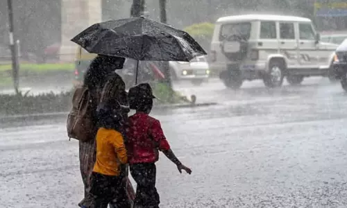 വീണ്ടും ന്യൂനമർദം; ഏഴ് ജില്ലകളിലെ വിദ്യാഭ്യാസ സ്ഥാപനങ്ങൾക്ക് ഇന്ന് അവധി