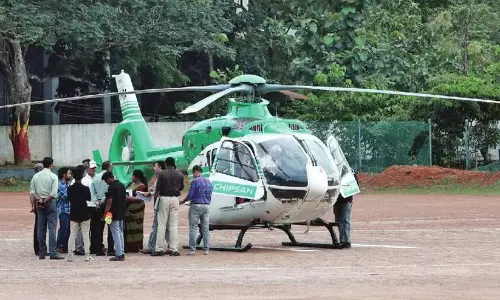 ഹെലികോപ്റ്റർ വിവരങ്ങളെല്ലാം രഹസ്യം; വിവരാവകാശ പ്രകാരം നൽകാനാവില്ലെന്ന് മറുപടി ഹെലികോപ്റ്റർ വിവരങ്ങളെല്ലാം രഹസ്യം; വിവരാവകാശ പ്രകാരം നൽകാനാവില്ലെന്ന് മറുപടി