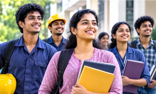 സ്കിൽഡ് യുവത്വത്തിന് ബിരുദത്തിന്റെ തണൽ; ഐ.ടി.ഐ, പോളി വിദ്യാർഥികൾക്ക് ആശ്വാസമായി പുതിയ മാറ്റം സ്കിൽഡ് യുവത്വത്തിന് ബിരുദത്തിന്റെ തണൽ; ഐ.ടി.ഐ, പോളി വിദ്യാർഥികൾക്ക് ആശ്വാസമായി പുതിയ മാറ്റം