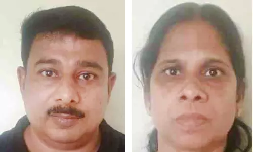 വ്യാജസ്വർണം പണയം വെച്ച സംഭവം: യുവതിയടക്കം രണ്ടുപേർ പിടിയിൽ വ്യാജസ്വർണം പണയം വെച്ച സംഭവം: യുവതിയടക്കം രണ്ടുപേർ പിടിയിൽ
