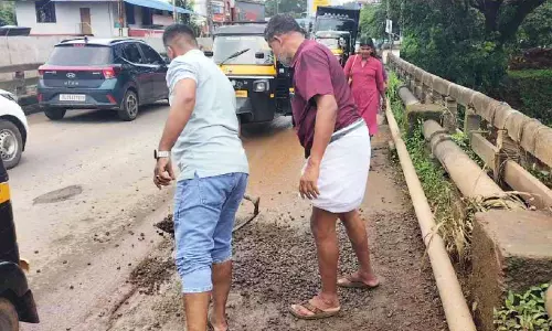 പരാതി നൽകി മടുത്തു; ബസുടമകളും ജീവനക്കാരും കുഴികളടച്ചു പരാതി നൽകി മടുത്തു; ബസുടമകളും ജീവനക്കാരും കുഴികളടച്ചു