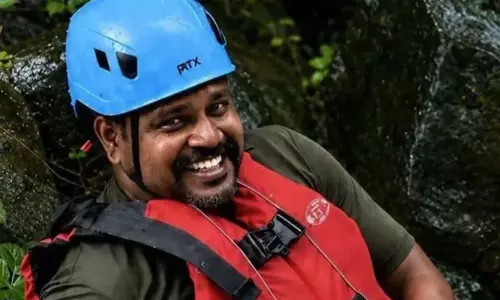 രക്ഷാപ്രവര്‍ത്തകൻ രാജേഷിന്റെ മൃതദേഹത്തോട് അനാദരവ് കാട്ടിയ സംഭവം; പയ്യന്നൂര്‍ തഹസില്‍ദാർക്ക് സസ്പെന്‍ഷൻ