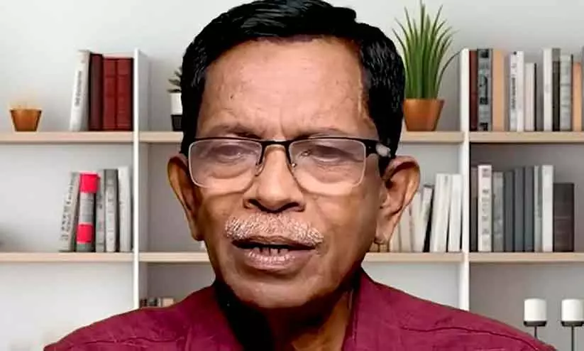 വിദ്വേഷ പരാമർശം: ആർ.എസ്.എസ് സൈദ്ധാന്തികൻ ടി.ജി മോഹൻദാസിന്റെ വീട്ടിൽ പൊലീസ് വിദ്വേഷ പരാമർശം: ആർ.എസ്.എസ് സൈദ്ധാന്തികൻ ടി.ജി മോഹൻദാസിന്റെ വീട്ടിൽ പൊലീസ്