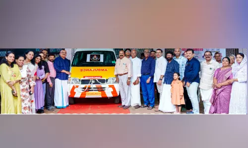 ട്രാസ്ക് കുവൈത്ത് ഒല്ലൂർ പാലിയേറ്റീവ് കെയർ യൂണിറ്റിന് ആംബുലൻസ് കൈമാറി
