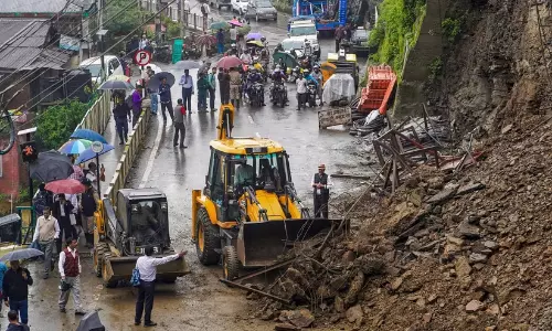 ഹിമാചലിൽ കനത്ത മഴ തുടരുന്നു; വിവിധ ജില്ലകളിൽ ഓറഞ്ച് അലർട്ട് ഹിമാചലിൽ കനത്ത മഴ തുടരുന്നു; വിവിധ ജില്ലകളിൽ ഓറഞ്ച് അലർട്ട്