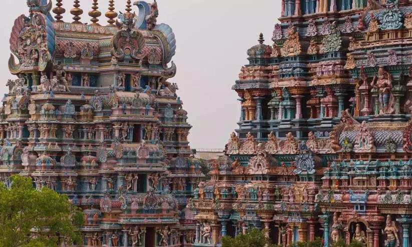 ക്ഷേത്രങ്ങളിൽ ഇനി റീൽസ് വേണ്ട: സെപ്റ്റംബർ മുതൽ മൊബൈൽ ഫോണുകൾക്ക് നിരോധനവുമായി തമിഴ്നാട് സർക്കാർ ക്ഷേത്രങ്ങളിൽ ഇനി റീൽസ് വേണ്ട: സെപ്റ്റംബർ മുതൽ മൊബൈൽ ഫോണുകൾക്ക് നിരോധനവുമായി തമിഴ്നാട് സർക്കാർ