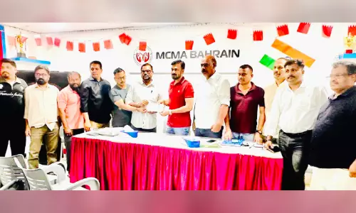 മനാമ സെന്റർ മാർക്കറ്റ് മലയാളി അസോസിയേഷൻ പത്തുലക്ഷം രൂപ ധനസഹായം നൽകി മനാമ സെന്റർ മാർക്കറ്റ് മലയാളി അസോസിയേഷൻ പത്തുലക്ഷം രൂപ ധനസഹായം നൽകി