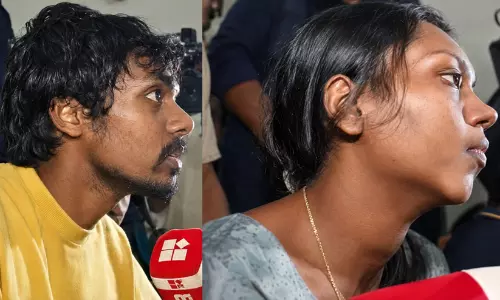 ‘മുഖ്യമന്ത്രിയുടെ പരാമർശം വേദനിപ്പിച്ചു, പപ്പ ഇപ്പോഴും തിരികെ വരുമെന്നാണ് പ്രതീക്ഷ’ - മന്ത്രിമാർക്ക് മുന്നിൽ സുരക്ഷാ വീഴ്ചകൾ എണ്ണിപറഞ്ഞ് ജോണിന്റെ മക്കൾ ‘മുഖ്യമന്ത്രിയുടെ പരാമർശം വേദനിപ്പിച്ചു, പപ്പ ഇപ്പോഴും തിരികെ വരുമെന്നാണ് പ്രതീക്ഷ’ - മന്ത്രിമാർക്ക് മുന്നിൽ സുരക്ഷാ വീഴ്ചകൾ എണ്ണിപറഞ്ഞ് ജോണിന്റെ മക്കൾ