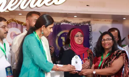 ലാലി വർക്കിക്ക് റിയാദ് എസ്.എം.സി. കൂട്ടായ്മ യാത്രയയപ്പ് നൽകി ലാലി വർക്കിക്ക് റിയാദ് എസ്.എം.സി. കൂട്ടായ്മ യാത്രയയപ്പ് നൽകി