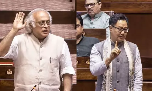 ‘ഭീരുക്കളാണെന്ന് വീണ്ടും തെളിയിച്ചു...’; അമിത് ഷായെ പരിഹസിച്ച് ജയറാം രമേശ്; രാഹുൽ ഓടിയൊളിക്കുകയാണെന്ന് കിരൺ റിജിജു