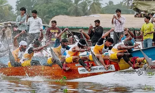 പുന്നമടപ്പൂരത്തിന് 22 ചുണ്ടൻവള്ളങ്ങൾ; ഇത്തവണ ഒരാഴ്ച നീളുന്ന ആഘോഷം പുന്നമടപ്പൂരത്തിന് 22 ചുണ്ടൻവള്ളങ്ങൾ; ഇത്തവണ ഒരാഴ്ച നീളുന്ന ആഘോഷം