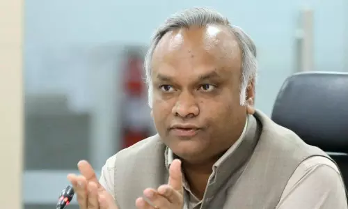Priyank Kharge on the seizure of smartphone from Prajwal Revanna Priyank Kharge on the seizure of smartphone from Prajwal Revanna