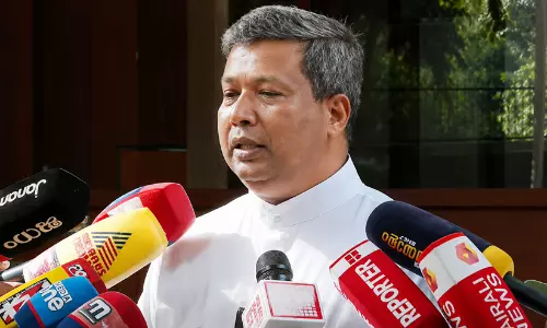 ആരെയെങ്കിലും നിർബന്ധിത മതപരിവർത്തനം നടത്തിയിട്ടുണ്ടെങ്കിൽ തെളിവ് കൊണ്ടുവരൂ -ഫാ. മാത്യു കോയിക്കൽ ആരെയെങ്കിലും നിർബന്ധിത മതപരിവർത്തനം നടത്തിയിട്ടുണ്ടെങ്കിൽ തെളിവ് കൊണ്ടുവരൂ -ഫാ. മാത്യു കോയിക്കൽ