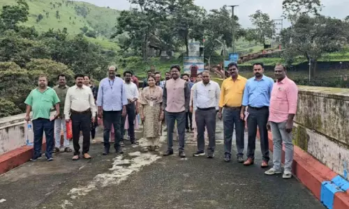 മു​ല്ല​പ്പെ​രി​യാ​ർ അ​ണ​ക്കെ​ട്ട് ഉ​പ​സ​മി​തി സ​ന്ദ​ർ​ശി​ച്ചു: നിലവിൽ ജ​ല​നി​ര​പ്പ് 123 അ​ടി
