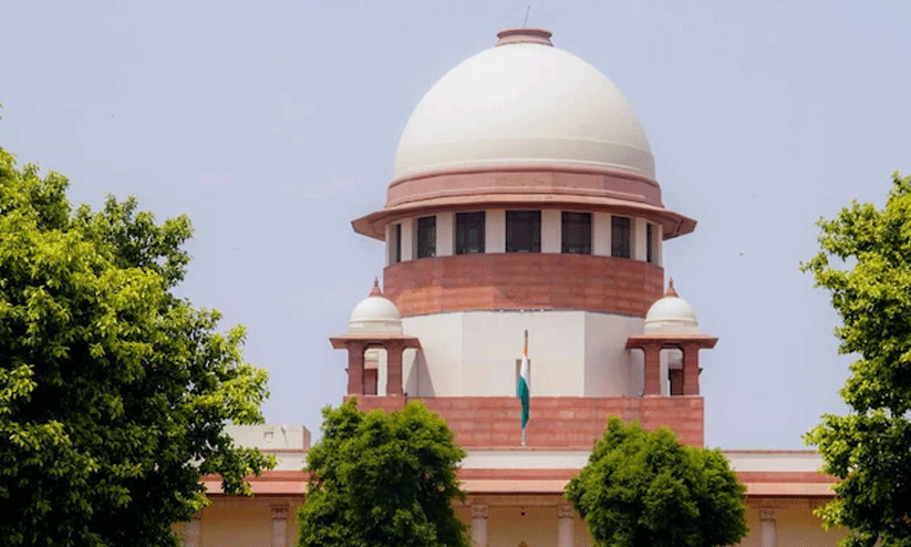 26 വർഷം നിയമപോരാട്ടം: ഒടുവിൽ ശൗര്യചക്ര ജേതാവിന്റെ വിധവക്ക് പെൻഷൻ അനുവദിച്ച് സുപ്രീംകോടതി 26 വർഷം നിയമപോരാട്ടം: ഒടുവിൽ ശൗര്യചക്ര ജേതാവിന്റെ വിധവക്ക് പെൻഷൻ അനുവദിച്ച് സുപ്രീംകോടതി