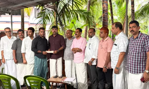 കൊ​ണ്ടോ​ട്ടി മ​ണ്ഡ​ലം കെ.​എം.​സി.​സി പ്ര​വാ​സി കു​ടും​ബ​സം​ഗ​മം ടി.​പി. അ​ഷ്റ​ഫ് അ​ലി എം.​എ​ൽ.​എ ഉ​ദ്ഘാ​ട​നം ചെ​യ്തു