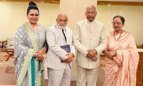 രാംനാഥ് കോവിന്ദിന്റെ ആത്മകഥാ പ്രകാശനം; ചടങ്ങിൽ പങ്കെടുത്ത് ബഹ്‌റൈൻ വ്യവസായി ബാബുരാജൻ