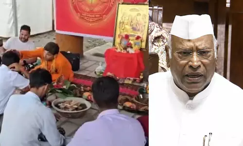 ഖാർഗെ പങ്കെടുത്ത വേദി ‘ശുദ്ധീകരി’ച്ച് ബി.ജെ.പിക്കാർ; ഹൽദ്വാനിയിൽ ഞാൻ അപമാനിതനായി, അവരെ ജയിലിലടക്കണമെന്ന് കോൺഗ്രസ് അധ്യക്ഷൻ