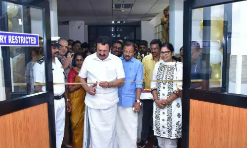മെഡി.കോളജിൽ യെല്ലോ ഫിവർ; വാക്സിനേഷൻ കേന്ദ്രം തുറന്നു മെഡി.കോളജിൽ യെല്ലോ ഫിവർ; വാക്സിനേഷൻ കേന്ദ്രം തുറന്നു