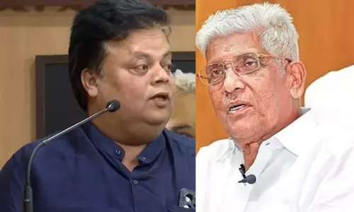 ‘ജയിലിൽ കിടക്കുന്ന നായന്മാരുടെ എണ്ണം കൂടി, പിടിച്ചുപറിക്കുന്ന നായന്മാരിലേക്ക് സമുദായം അധഃപതിച്ചത് ഈ മനുഷ്യന്റെ കാലത്ത്’ -ജി. സുകുമാരൻ നായർക്കെതിരെ രൂക്ഷവിമർശനവുമായി അനൂപ് ചന്ദ്രൻ ‘ജയിലിൽ കിടക്കുന്ന നായന്മാരുടെ എണ്ണം കൂടി, പിടിച്ചുപറിക്കുന്ന നായന്മാരിലേക്ക് സമുദായം അധഃപതിച്ചത് ഈ മനുഷ്യന്റെ കാലത്ത്’ -ജി. സുകുമാരൻ നായർക്കെതിരെ രൂക്ഷവിമർശനവുമായി അനൂപ് ചന്ദ്രൻ