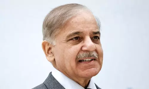 `ഓരോ തുള്ളി വെള്ളവും ചുവപ്പ് രേഖ, നാല് ദിവസത്തെ സംഘർഷത്തിന്‍റെ പേരിൽ ജലവിതരണത്തിന് ബുദ്ധിമുട്ടുണ്ടാക്കിയാൽ നേരിട്ട് മറുപടി തരും; പാക് പ്രധാനമന്ത്രി