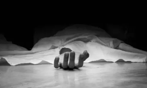 അറബ് വനിത കോഴിക്കോട്ടെ ഹോട്ടലിൽ മരിച്ച നിലയിൽ അറബ് വനിത കോഴിക്കോട്ടെ ഹോട്ടലിൽ മരിച്ച നിലയിൽ