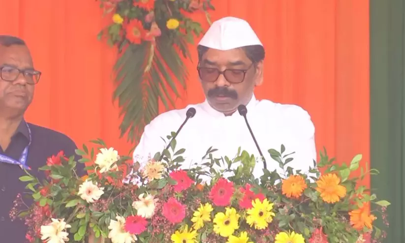 ഝാർഖണ്ഡ് വിദ്യാർഥി സമരം 22-ാം ദിവസത്തിലേക്ക്; പരീക്ഷകളിൽ സുതാര്യത ഉറപ്പാക്കുമെന്ന് മുഖ്യമന്ത്രി ഹേമന്ത് സോറൻ ഝാർഖണ്ഡ് വിദ്യാർഥി സമരം 22-ാം ദിവസത്തിലേക്ക്; പരീക്ഷകളിൽ സുതാര്യത ഉറപ്പാക്കുമെന്ന് മുഖ്യമന്ത്രി ഹേമന്ത് സോറൻ