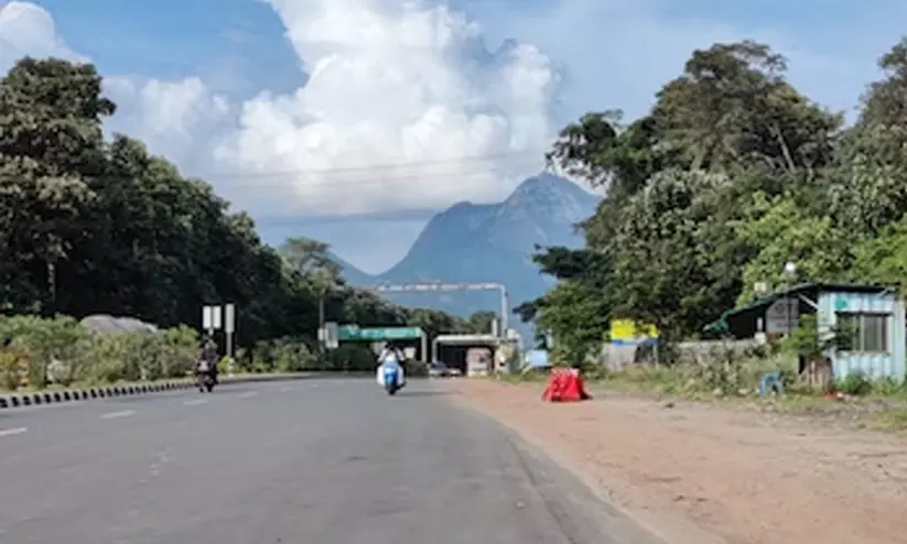 ഓണാഘോഷം; അതിര്ത്തികളില് സംയുക്ത പരിശോധന കര്ശനമാക്കും ഓണാഘോഷം; അതിര്ത്തികളില് സംയുക്ത പരിശോധന കര്ശനമാക്കും