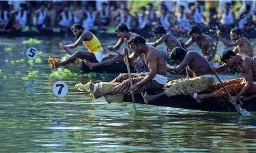 കരുമാടി ജലോത്സവം നാ​ളെ; ഞാ​യ​റാ​ഴ്ച മ​ന്ത്രി പി.​സി. വി​ഷ്ണു​നാ​ഥ്   ജ​ലോ​ത്സ​വം ഉ​ദ്ഘാ​ട​നം ചെ​യ്യും
