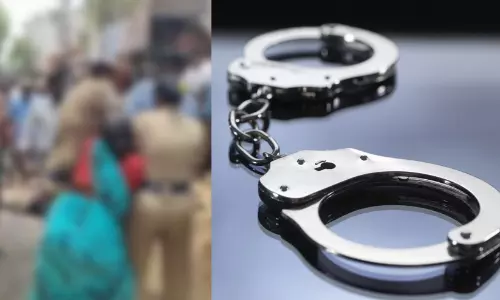 നാല് വയസുള്ള കൊച്ചുമകളോട് ലൈംഗികാതിക്രമം; പ്രതിയെ അരിവാളുകൊണ്ട് വെട്ടിപ്പരിക്കേൽപ്പിച്ച് മുത്തശ്ശി