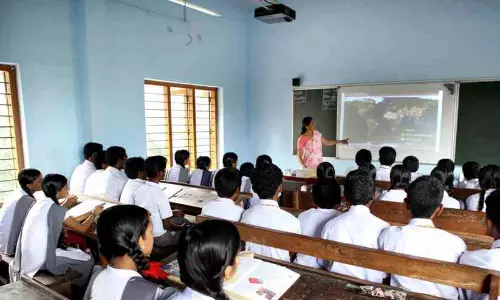 എട്ടാം ക്ലാസ് ഓണ പരീക്ഷയിൽ മാറ്റം: 21ലെ പരീക്ഷ സെപ്റ്റംബർ 1ന്