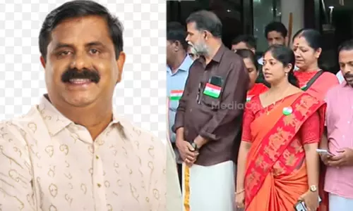 ദേശീയഗാനം തടസ്സപ്പെടുത്താൻ ശ്രമച്ചതിൽ ദേശദ്രോഹത്തിന് കേസെടുക്കണം: സിറ്റി പൊലീസ് കമ്മീഷണർക്ക് പരാതി നൽകി പ്രവീൺകുമാർ എം.എൽ.എ