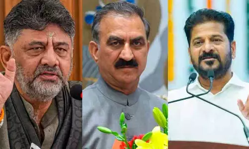കേരളമൊഴികെ കോൺഗ്രസ് സംസ്ഥാനങ്ങളിൽ വന്ദേമാതരം പാടിയത് പൂർണരൂപത്തിൽ