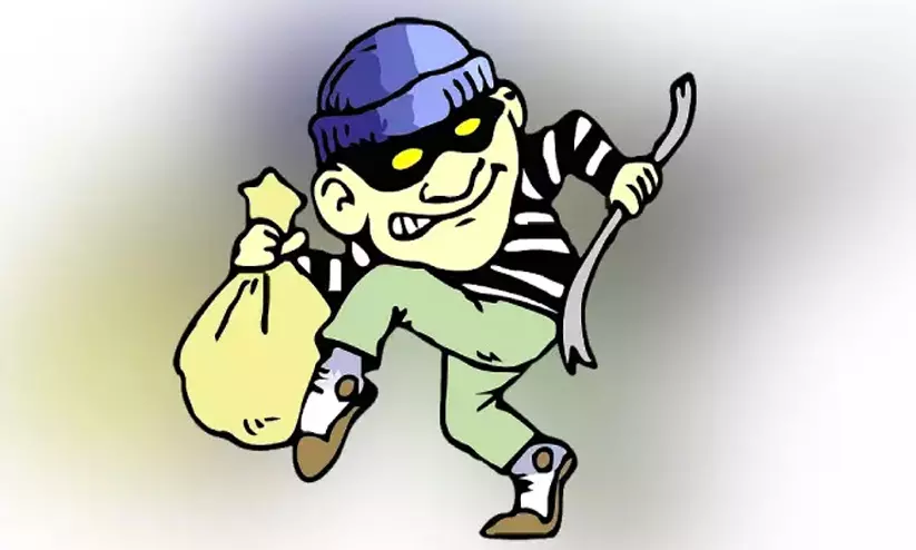 കോഴിക്കോട് രണ്ടിടത്ത് കവർച്ച; ആൾതാമസമില്ലാത്ത വീട്ടിലും രാമനാട്ടുകര ബിവറേജിലുമാണ് മോഷണം കോഴിക്കോട് രണ്ടിടത്ത് കവർച്ച; ആൾതാമസമില്ലാത്ത വീട്ടിലും രാമനാട്ടുകര ബിവറേജിലുമാണ് മോഷണം