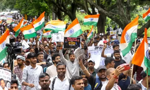 ഝാർഖണ്ഡിൽ വിദ്യാർഥി പ്രക്ഷോഭം തുടരുന്നു; 20ന് മുഖ്യമന്ത്രിയുടെ വസതി ഉപരോധിക്കും ഝാർഖണ്ഡിൽ വിദ്യാർഥി പ്രക്ഷോഭം തുടരുന്നു; 20ന് മുഖ്യമന്ത്രിയുടെ വസതി ഉപരോധിക്കും