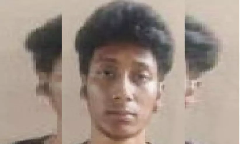 1.112 കിലോ കഞ്ചാവുമായി പിടിയിൽ 1.112 കിലോ കഞ്ചാവുമായി പിടിയിൽ