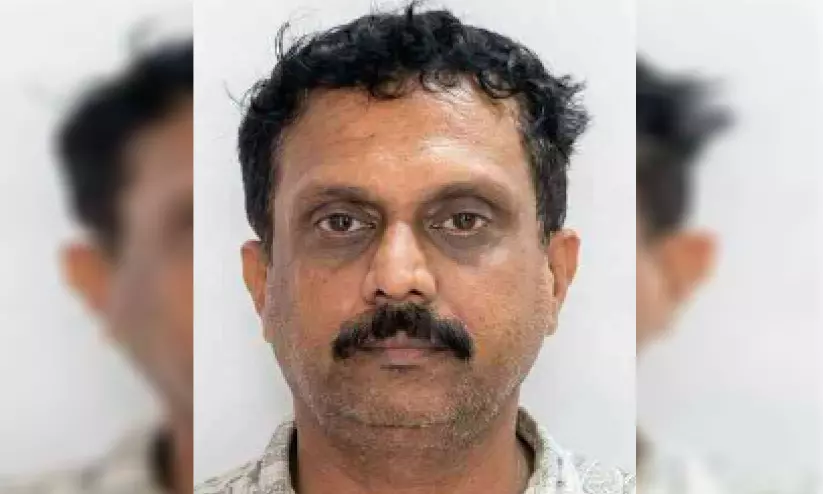 വാറ്റുചാരായവും കോടയുമായി യുവാവ് പിടിയിൽ വാറ്റുചാരായവും കോടയുമായി യുവാവ് പിടിയിൽ