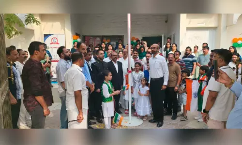 രാജ്യത്തിന്റെ 80ാം സ്വാതന്ത്ര്യദിനം ആഘോഷിച്ച് യു.എ.ഇയിലെ ഇന്ത്യൻ പ്രവാസലോകവും രാജ്യത്തിന്റെ 80ാം സ്വാതന്ത്ര്യദിനം ആഘോഷിച്ച് യു.എ.ഇയിലെ ഇന്ത്യൻ പ്രവാസലോകവും