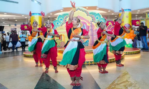 ഇന്ത്യയുടെ സാംസ്കാരിക വൈവിധ്യവുമായി ലുലു ‘ഇന്ത്യ ഉത്സവ് 2026’ ഇന്ത്യയുടെ സാംസ്കാരിക വൈവിധ്യവുമായി ലുലു ‘ഇന്ത്യ ഉത്സവ് 2026’