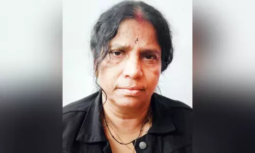 ഒമാനിൽ ജോലി വാഗ്ദാനം ചെയ്ത് തട്ടിപ്പ്; വടകര സ്വദേശിനി പിടിയിൽ ഒമാനിൽ ജോലി വാഗ്ദാനം ചെയ്ത് തട്ടിപ്പ്; വടകര സ്വദേശിനി പിടിയിൽ