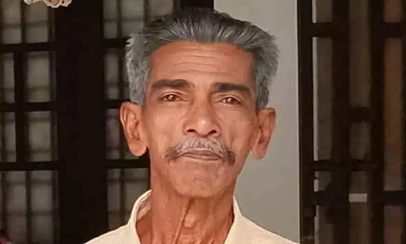 ഹരിപ്പാട് നടുക്കുന്ന കൊലപാതകം,വീടിനുള്ളിൽ കൈകാലുകൾ ബന്ധിച്ച് വയോധികന്റെ മൃതദേഹം; സ്വർണവും പണവും കവർന്നു ഹരിപ്പാട് നടുക്കുന്ന കൊലപാതകം,വീടിനുള്ളിൽ കൈകാലുകൾ ബന്ധിച്ച് വയോധികന്റെ മൃതദേഹം; സ്വർണവും പണവും കവർന്നു
