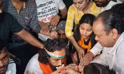 Devendra Nath Mahto Ends Hunger Strike