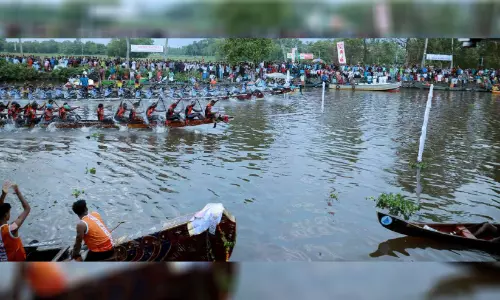 കരുമാടി ജലോത്സവം; വെള്ളംകുളങ്ങര ചുണ്ടന് കിരീടം